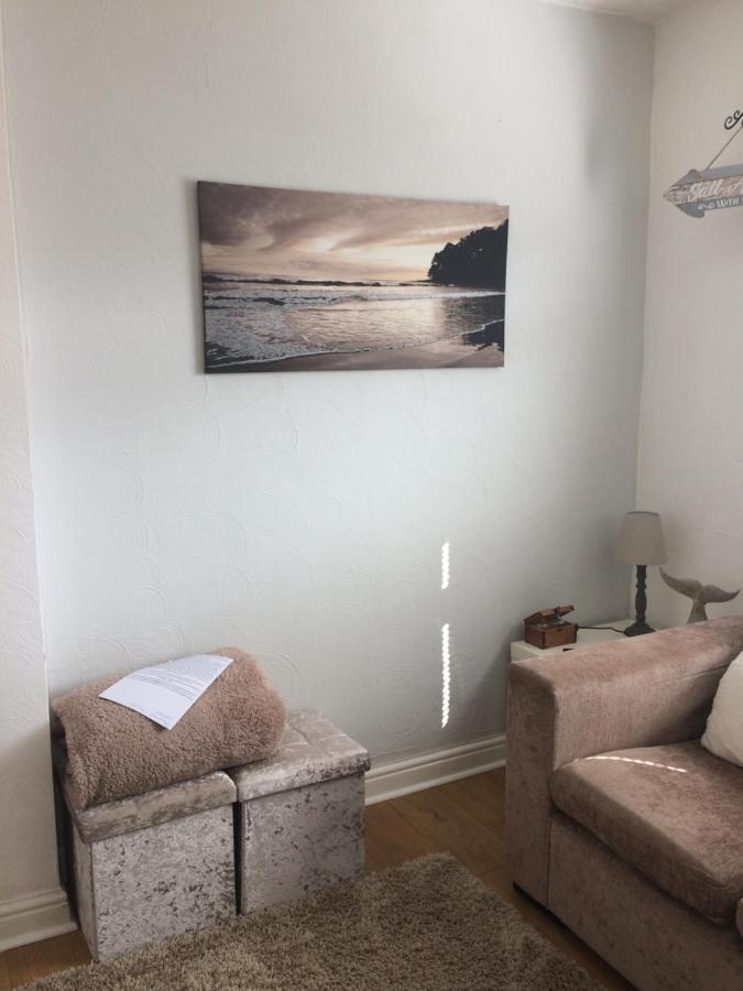 Lovely Little Flat By The Sea In Клиторпс Экстерьер фото